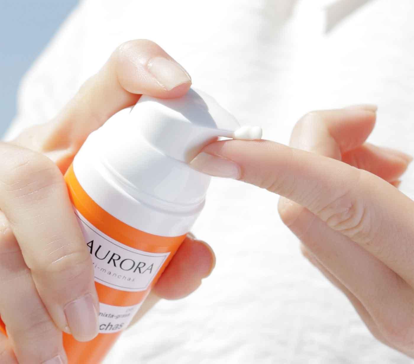 Protezione Solare Anti-macchie SPF50+ Pelle Mista-Grassa